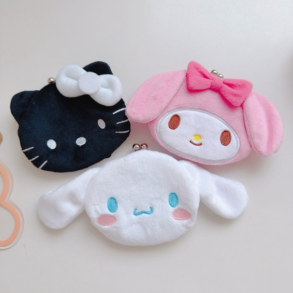 🎈彩虹尾巴🎈三麗鷗鈴鐺絨毛珠扣零錢包 KITTY烤焦 黑色 美樂蒂 大耳狗 帕恰狗 大臉零錢包 絨毛零錢包-細節圖5