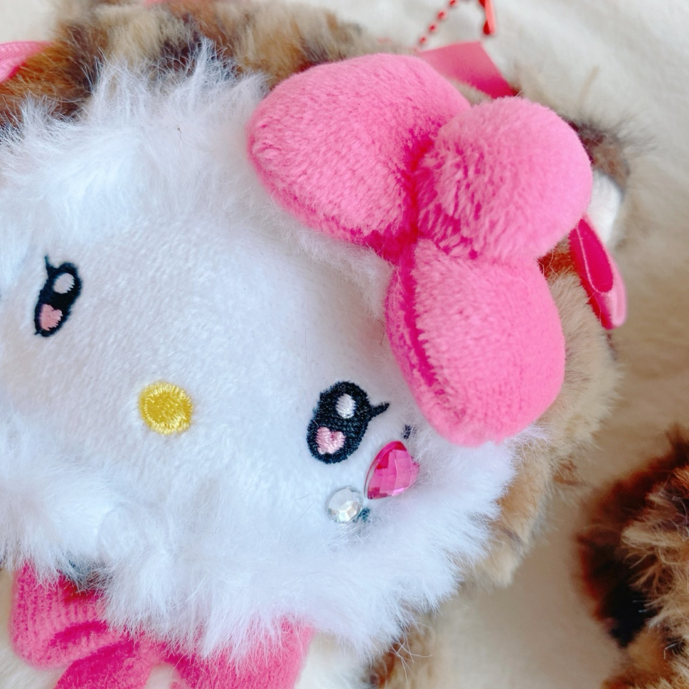 🎈彩虹尾巴🎈KITTY豹紋水鑽系列珠鍊娃娃包吊飾 凱蒂貓 娃娃吊飾-細節圖4