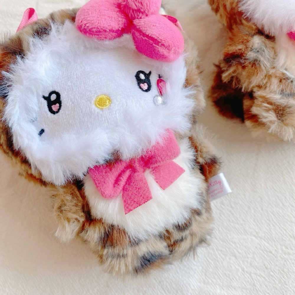 🎈彩虹尾巴🎈KITTY豹紋水鑽系列珠鍊娃娃包吊飾 凱蒂貓 娃娃吊飾-細節圖5