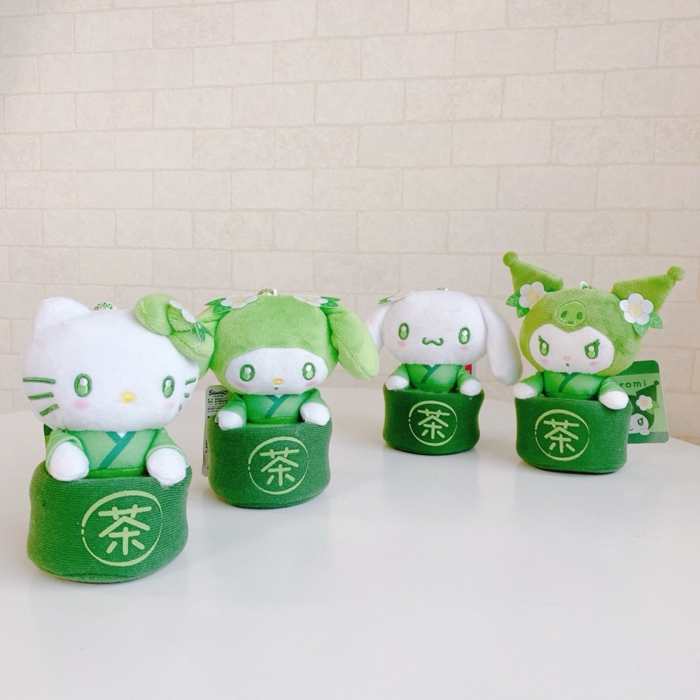 🎈彩虹尾巴🎈三麗鷗抹茶碗系列珠鍊娃娃包 綠色 綠茶 KITTY 美樂蒂 大耳狗 酷洛米 娃娃吊飾 玩偶 和服 和風-細節圖7