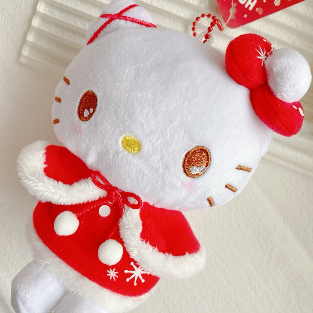 🎈彩虹尾巴🎈三麗鷗冬季披風系列珠鍊娃娃包吊飾 KITTY 美樂蒂 大耳狗 酷洛米 聖誕系列 紅色 緞帶 聖誕節-細節圖3