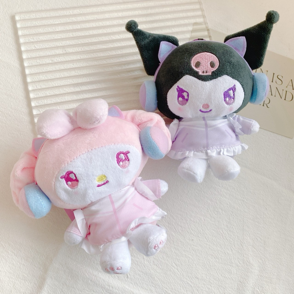 🎈彩虹尾巴🎈三麗鷗貓耳天使系列愛心扣娃娃包吊飾 KITTY 美樂蒂 大耳狗 酷洛米 耳機 愛心扣 娃娃吊飾 玩偶-細節圖7