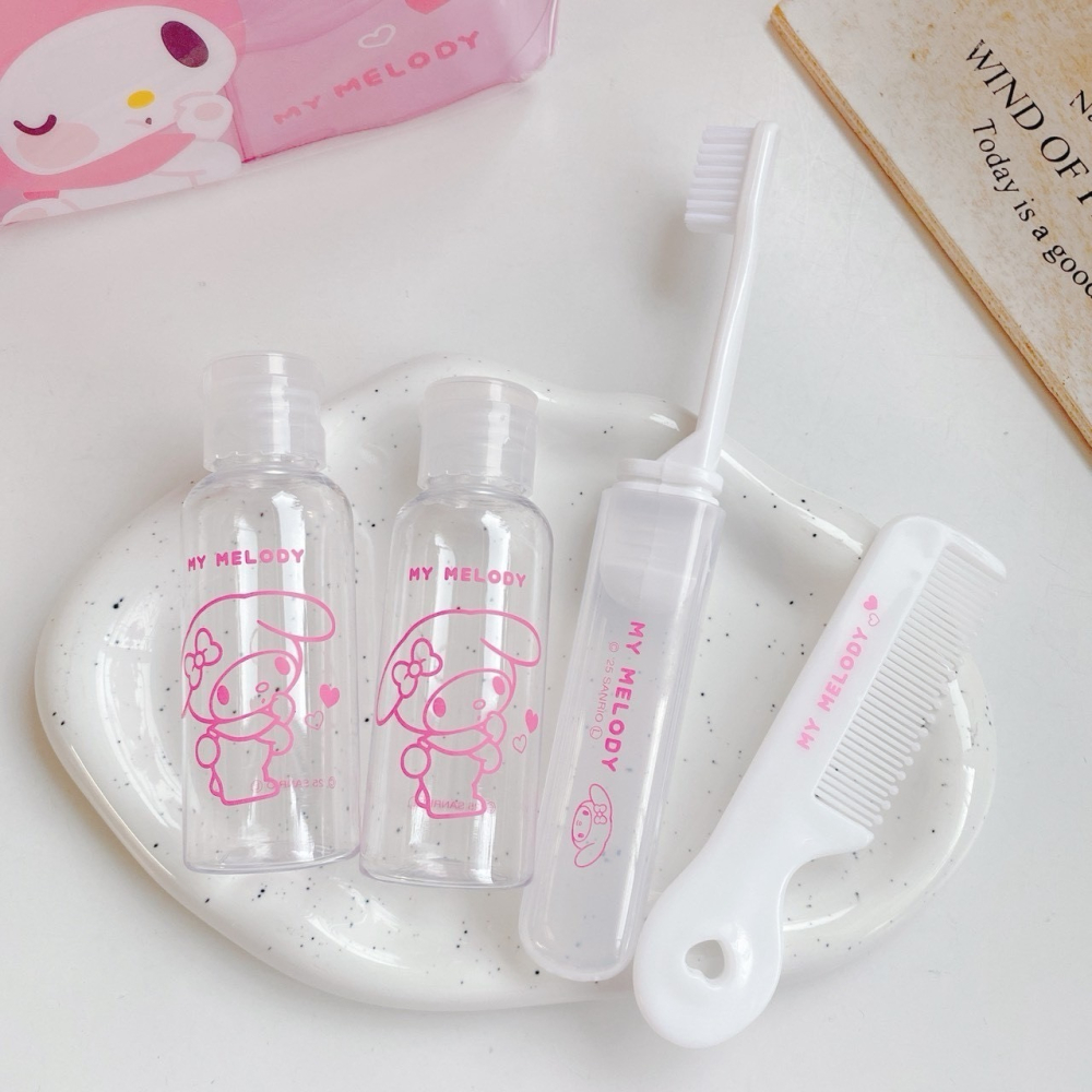 🎈彩虹尾巴🎈三麗鷗PVC化妝包附盥洗組 KITTY 大耳狗 美樂蒂 酷洛米人魚漢頓 透明收納包小物包萬用包旅行盥洗包-細節圖4