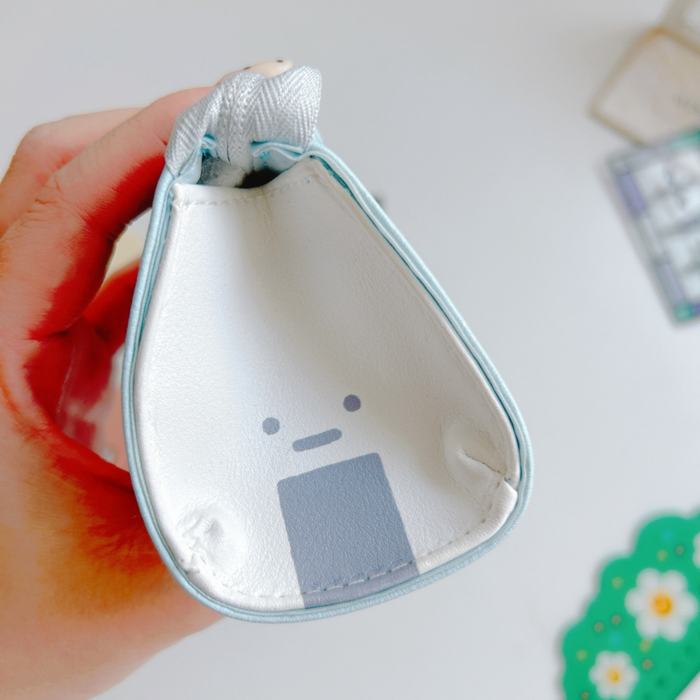 🎈彩虹尾巴🎈角落小夥伴三角皮質筆袋 角落生物 SAN-X 藍色 三角形 簽筆盒 飯糰-細節圖5