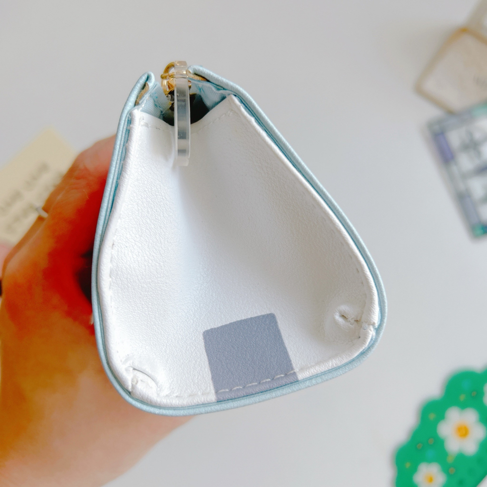 🎈彩虹尾巴🎈角落小夥伴三角皮質筆袋 角落生物 SAN-X 藍色 三角形 簽筆盒 飯糰-細節圖6