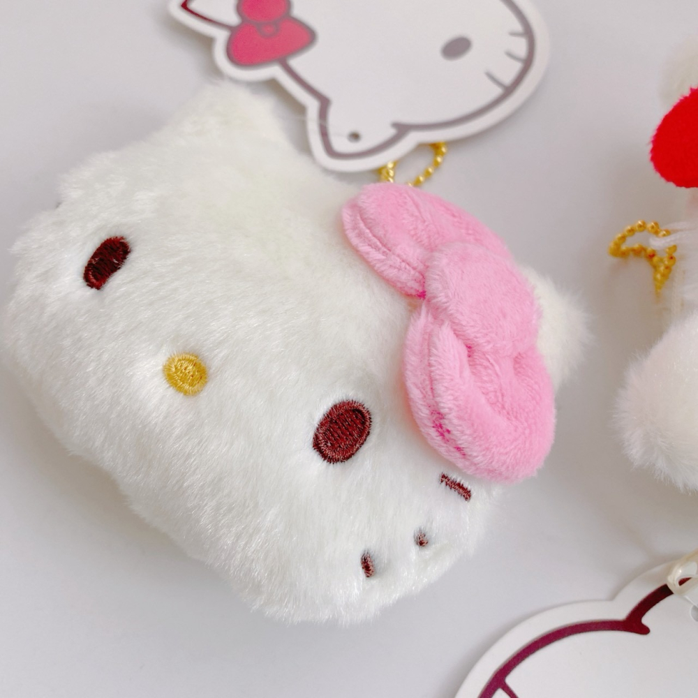 🎈彩虹尾巴🎈KITTY70年代系列大臉萬用包附珠鍊 凱蒂貓 大臉 大頭 絨毛 零錢包 絨毛吊飾 蝴蝶結-細節圖5