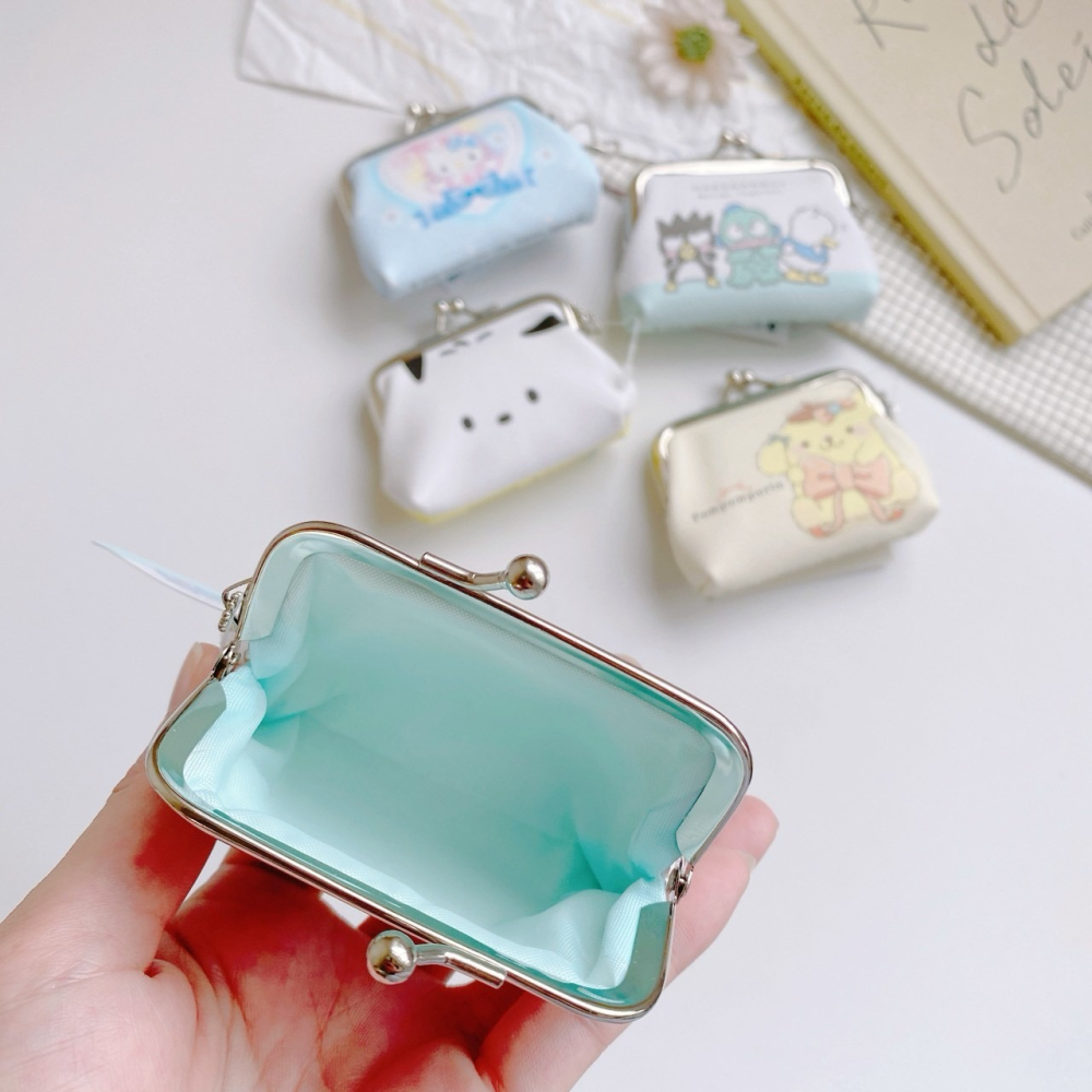 🎈彩虹尾巴🎈皮革珠扣零錢包 三麗鷗 KITTY小護士 布丁狗 帕恰狗 蝴蝶結 人魚漢頓 酷企鵝 SNOOPY-細節圖2