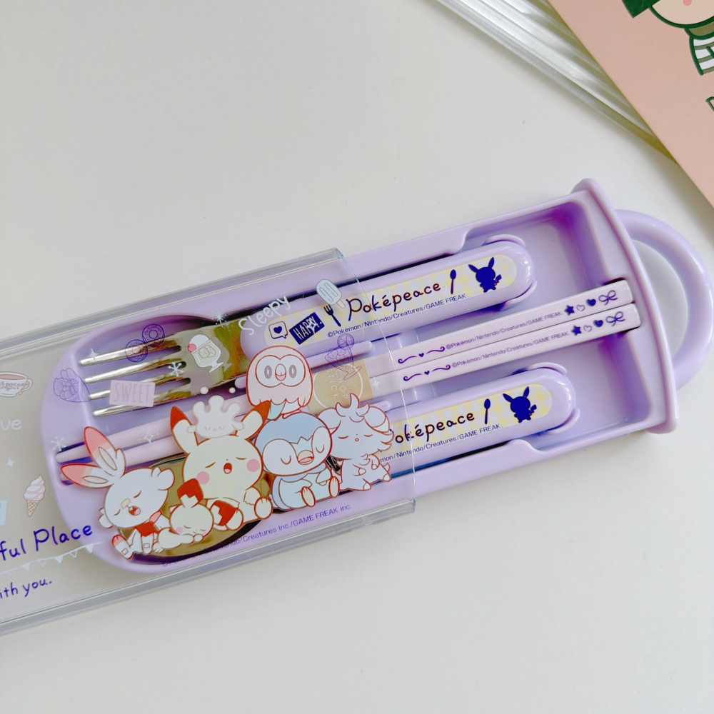 🎈彩虹尾巴🎈日本製寶可夢精靈抗菌三件餐具組 皮卡丘 波加曼 紫色 兒童餐具 環保餐具-細節圖4