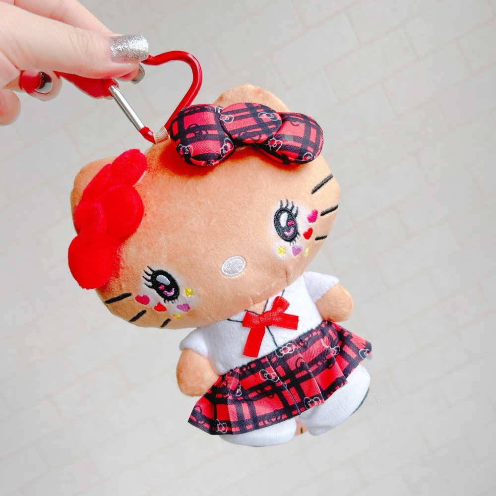 🎈彩虹尾巴🎈KITTY平成109辣妹娃娃小物包 三麗鷗 凱蒂貓 平成辣妹 烤焦色 辣妹風格 吊飾娃娃 愛心扣娃娃-細節圖4