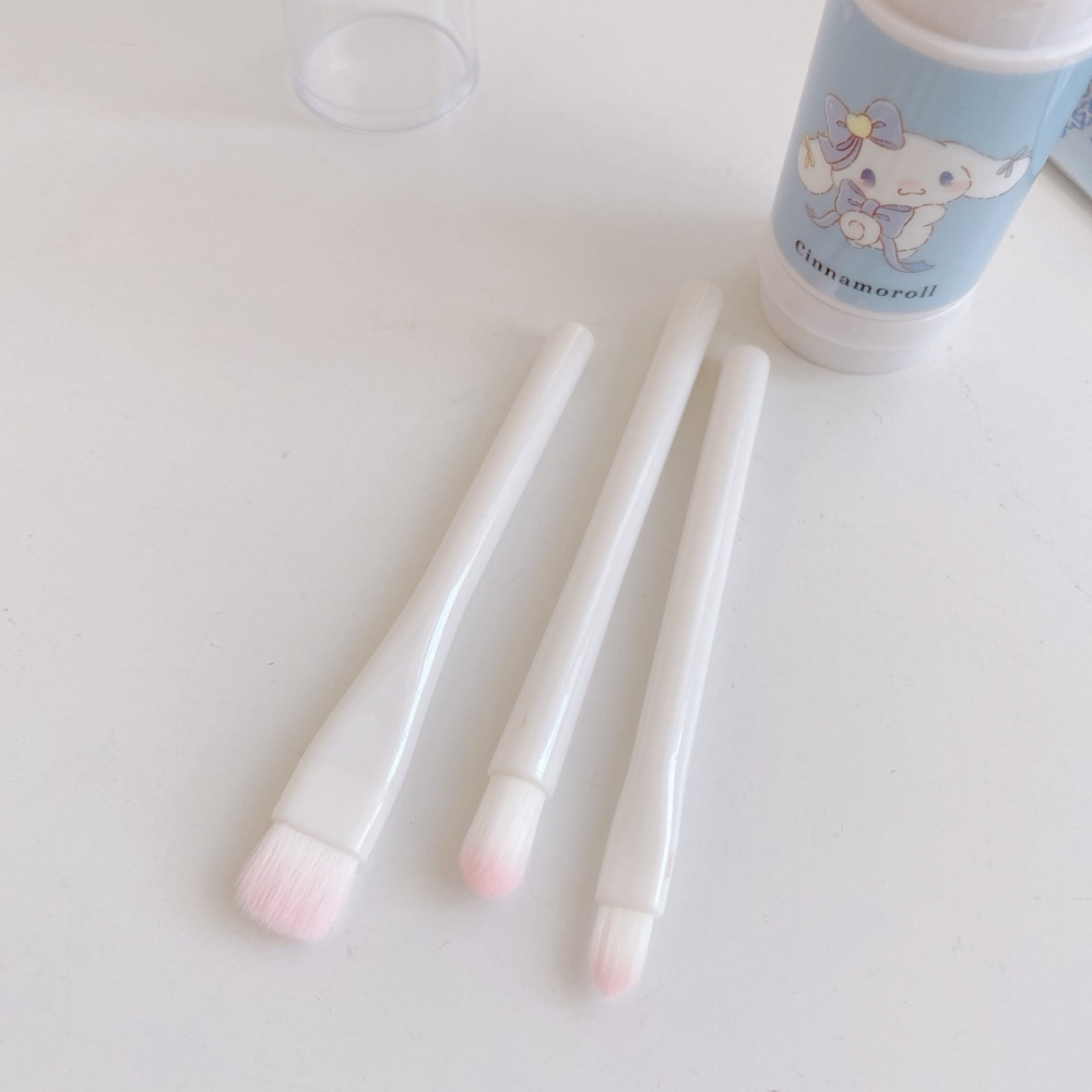🎈彩虹尾巴🎈大耳狗零死角彩妝刷具四件組 三麗鷗 大耳狗喜拿 雙具 彩妝用具-細節圖5