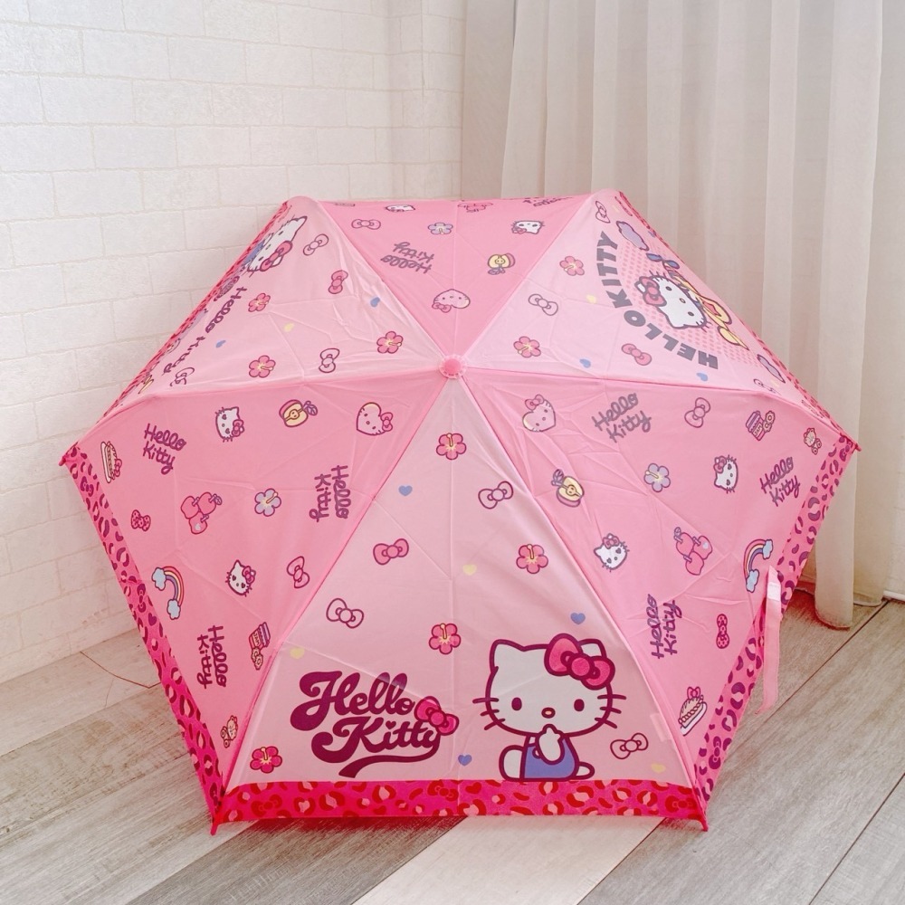 🎈彩虹尾巴🎈三麗鷗暢銷彎把傘☂️雨傘 折傘 折疊傘 Kitty 美樂蒂 大耳狗喜拿 酷洛米 夢奇奇-細節圖2