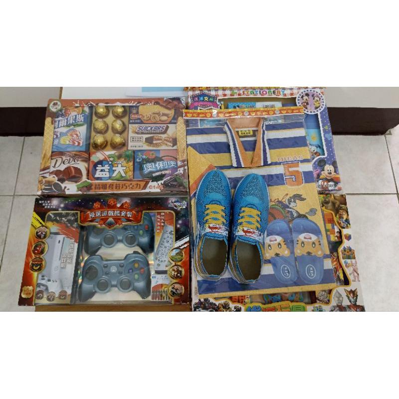 〔從心紙藝〕台灣現貨成品 (男童)紙紮兒童套裝組 紙紮童衣 紙紮童鞋 紙紮文具 紙紮玩具 紙紮零食-細節圖3