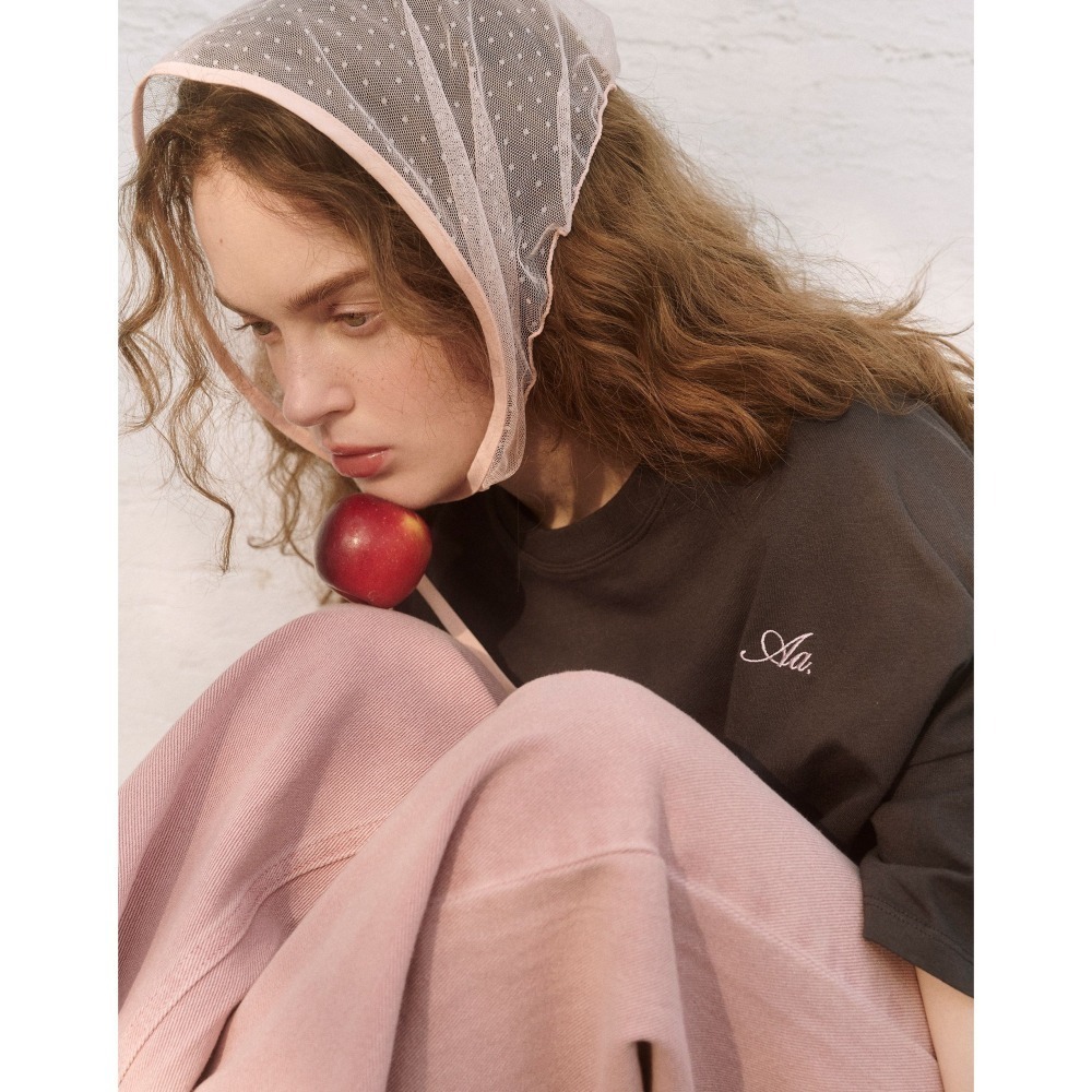 （全新）PAZZO 下擺不收邊LOGO刺繡造型短TEE(美式咖/S)-細節圖5