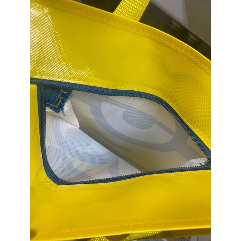 ✨失心瘋頻道✨⚠現貨⚠日本境內 日本環球購物袋小小兵 實拍圖 小小兵雙面圖案購物袋 拉鍊款-細節圖4