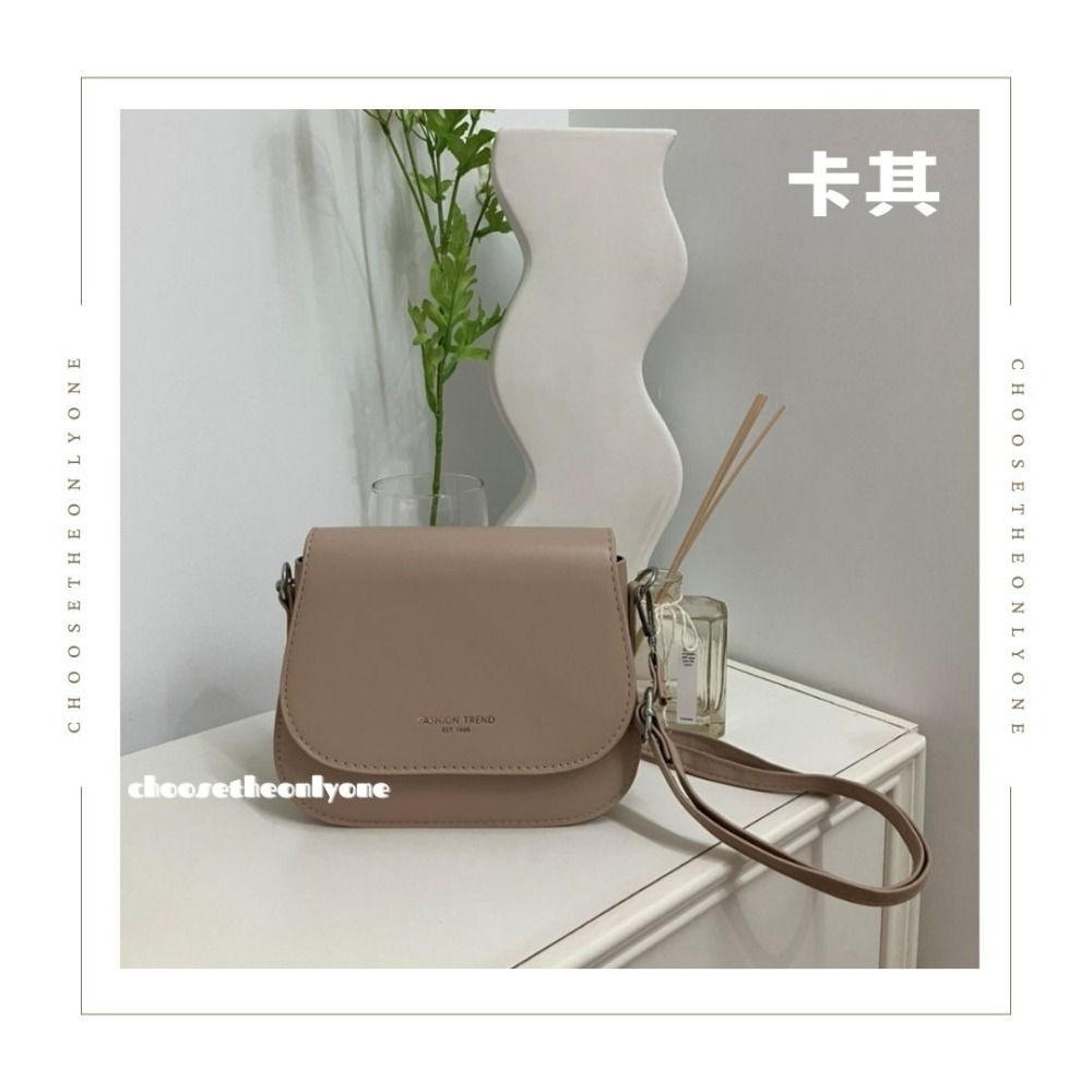 👩🏻CTOO28👩🏻 四色半圓馬鞍側背包 肩背包 女生包包-細節圖5