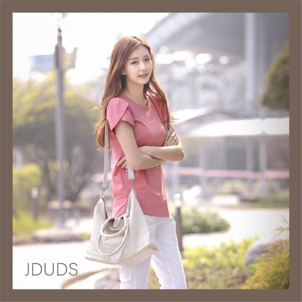 【JDUDS】新款韓版純色寬鬆上衣 圓領短袖 女T恤 打底衫 花辮袖 側邊小開衩 造型上衣-細節圖4