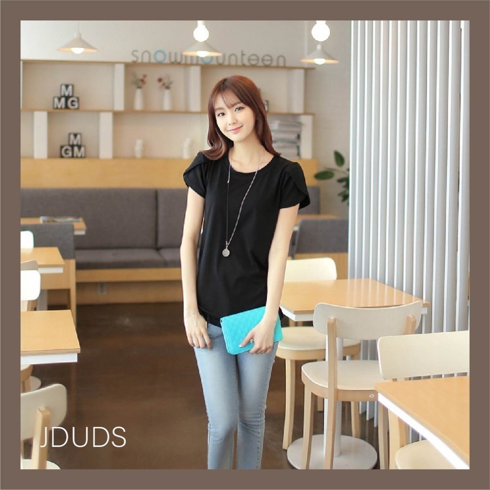 【JDUDS】新款韓版純色寬鬆上衣 圓領短袖 女T恤 打底衫 花辮袖 側邊小開衩 造型上衣-細節圖5