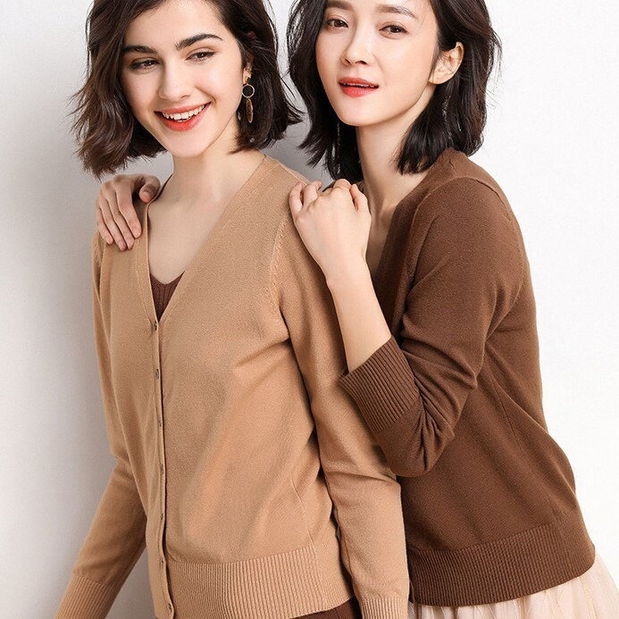 【JDUDS】百搭親膚仿羊绒衫針織外套 100%舒適V領針織外套 長袖 包心紗 外套毛衣外套-細節圖3