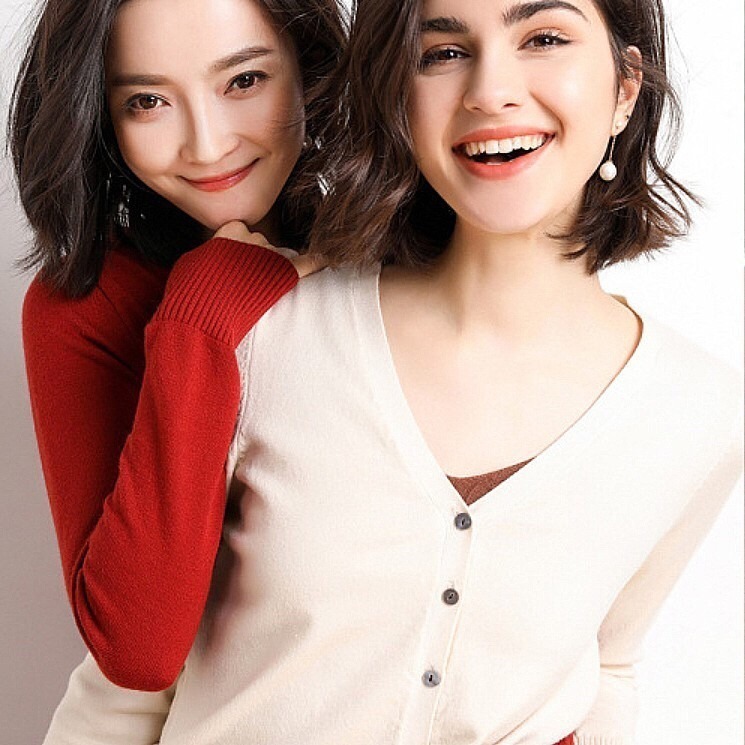 【JDUDS】百搭親膚仿羊绒衫針織外套 100%舒適V領針織外套 長袖 包心紗 外套毛衣外套-細節圖4