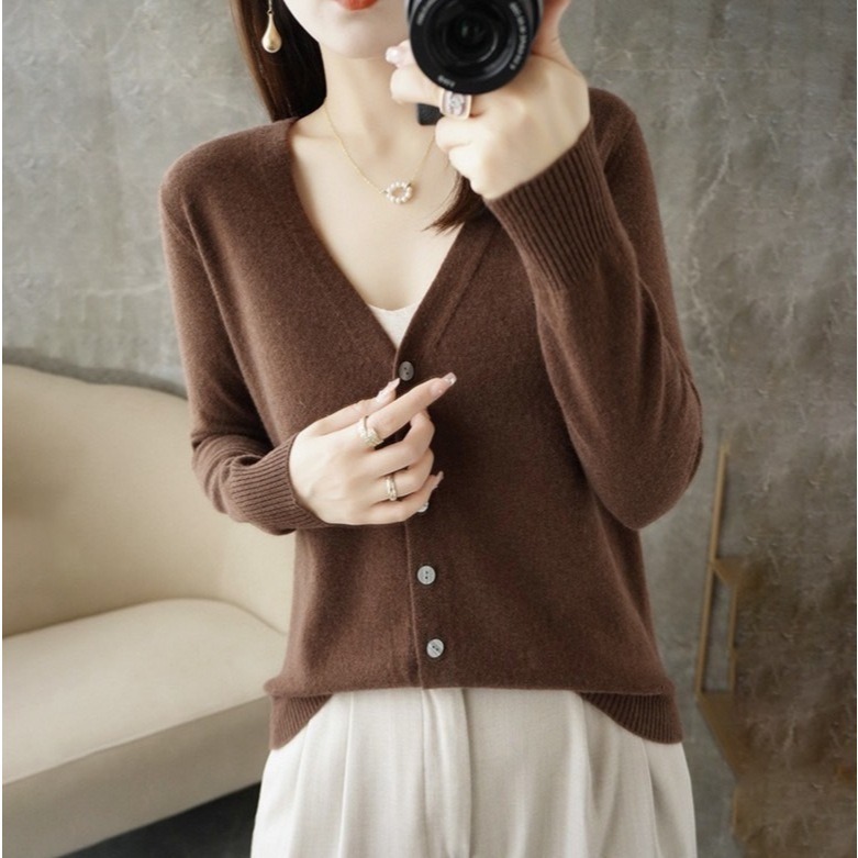 【JDUDS】百搭親膚仿羊绒衫針織外套 100%舒適V領針織外套 長袖 包心紗 外套毛衣外套-規格圖9