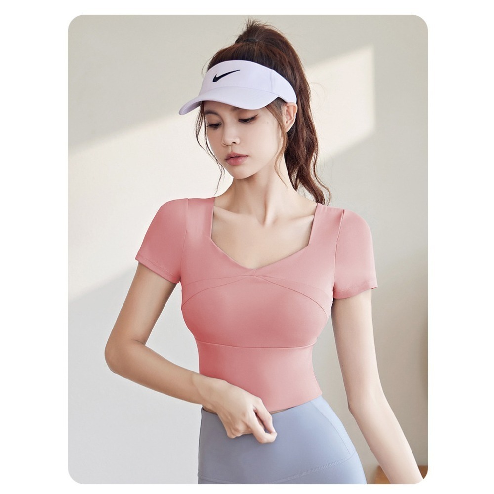 【JDUDS】運動瑜珈短袖上衣  V領運動上衣 裸感透氣健身短袖  瑜珈短袖 自帶胸墊 修身 顯瘦 運動短T-細節圖5