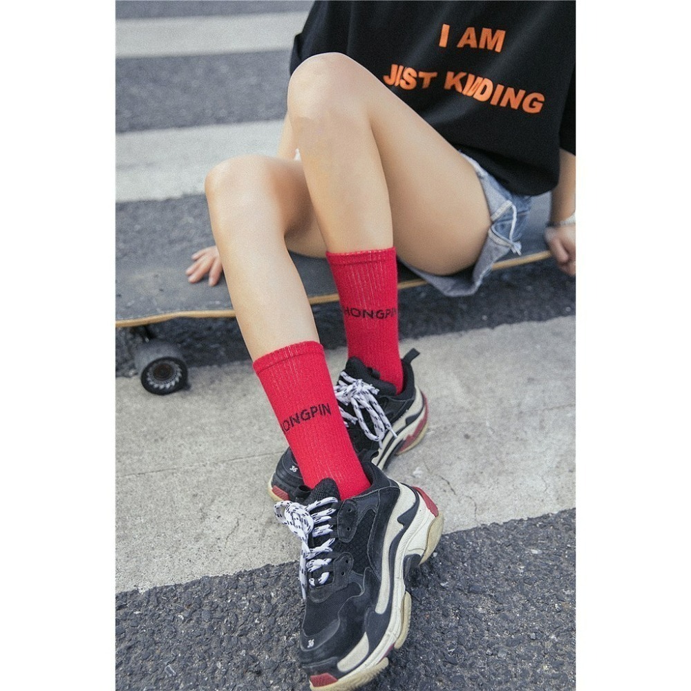 【7-ELEVEN 門市團購】【JDUDS】女款潮流字母長襪(1組5雙) 中筒襪 長襪 潮流單品 女襪 潮流襪 襪子-細節圖5