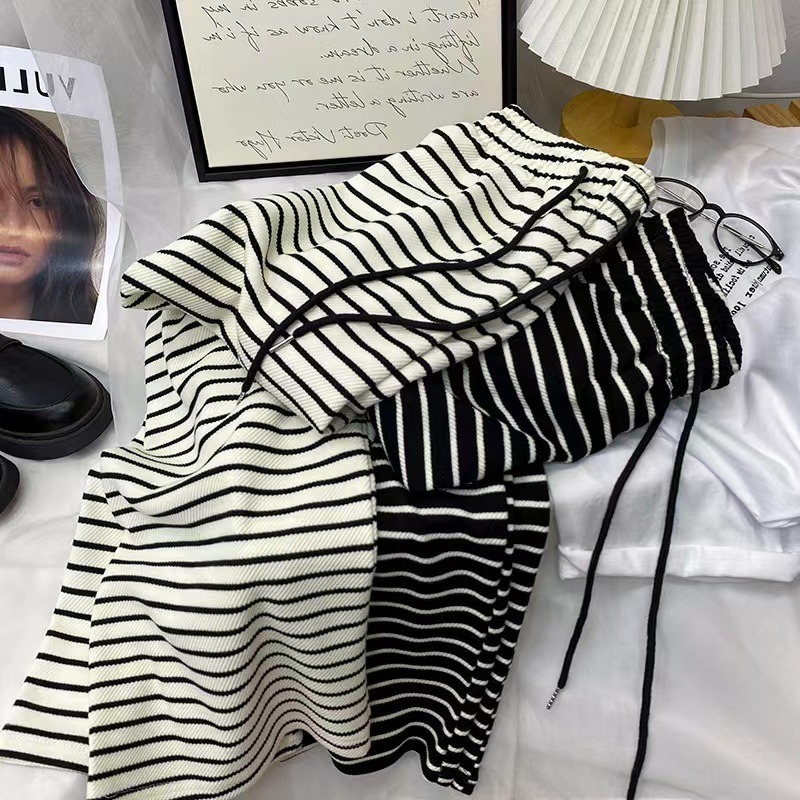 【JDUDS】黑白條紋闊腿褲  垂感溜灣褲 慵懶風格落地褲 黑白條紋長褲 黑白條紋褲 黑白條紋寬鬆褲 綁繩黑白條紋褲-細節圖4