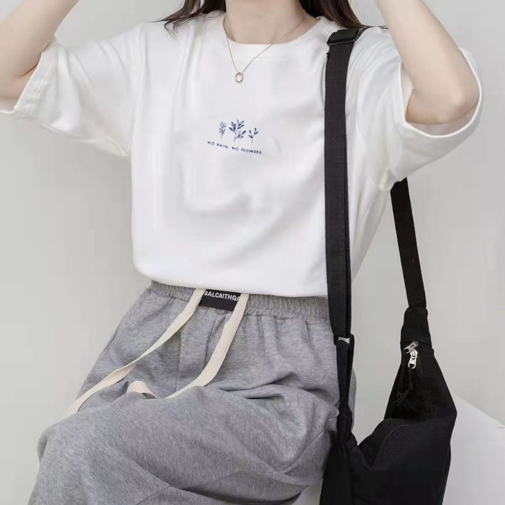 【JDUDS】 夏季短袖休閒印花休閒T恤 多尺寸小花文字T  多色文字上衣 女生短袖 韓版寬鬆顯瘦字母短袖上衣-細節圖2