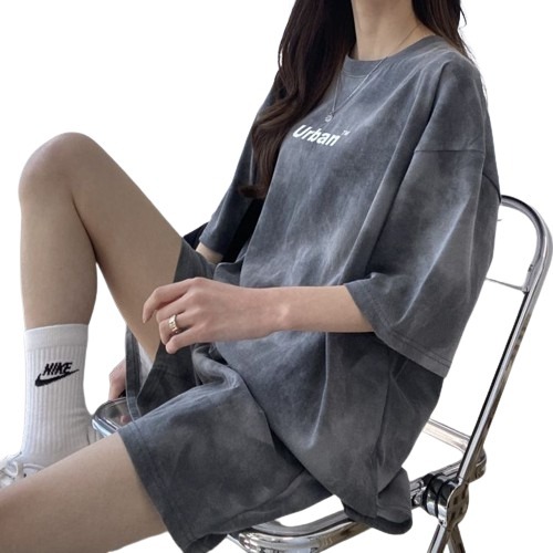 【JDUDS】潮流來襲 新進款炫染漸變上衣短褲兩件套 運動休閒套裝 藍球風 夏季新款印字T 恤 街頭風 雜誌風-細節圖2