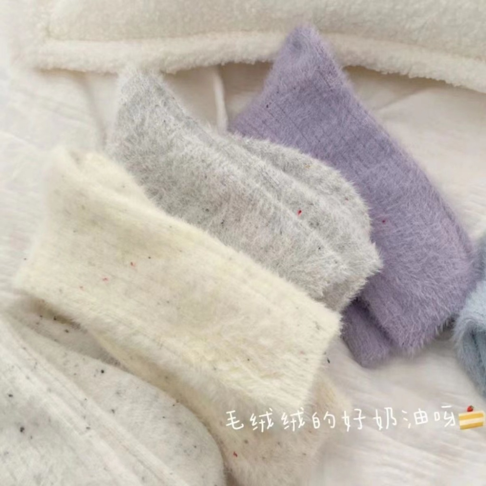 【JDUDS】水貂絨加厚少女中筒襪 保暖襪 毛絨襪 推推襪 地板襪 奶油色系襪 襪子-細節圖8