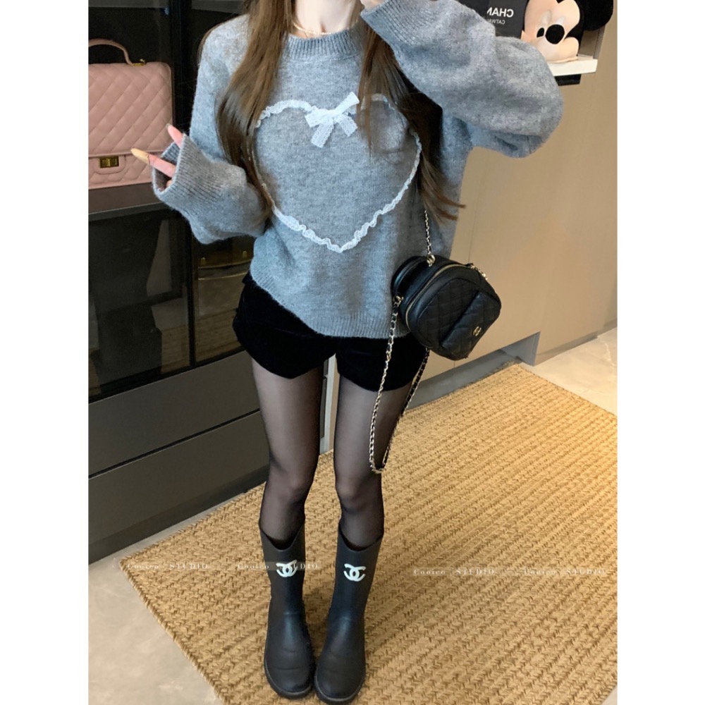 【菲灰及白】預購款_甜美蕾絲愛心蝴蝶結針織毛衣-細節圖3