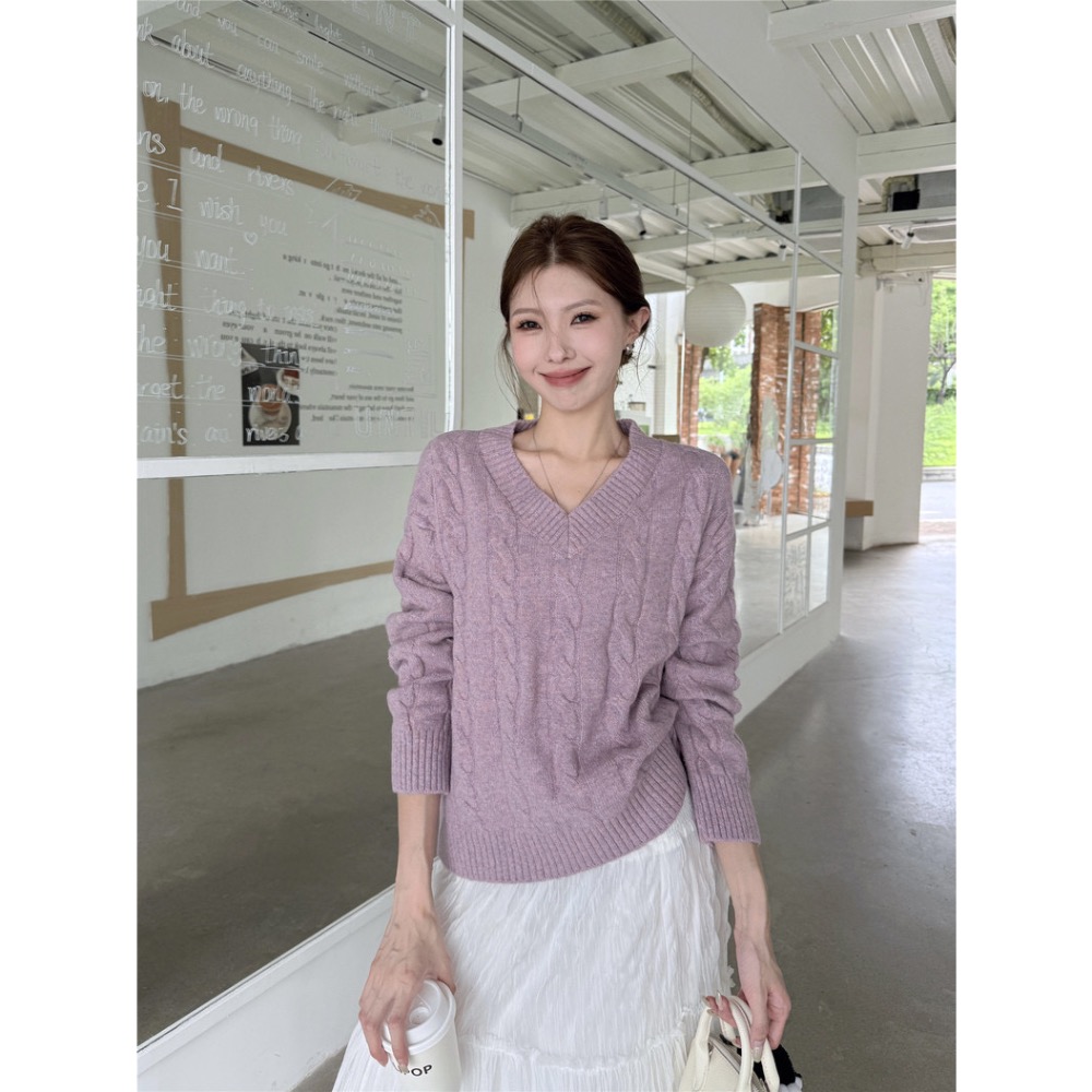 【菲灰及白】預購款_基礎款V領麻花秋季針織毛衣-細節圖8