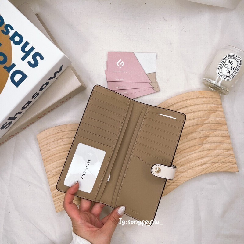 美國代購🇺🇸台灣現貨 Coach 扣式 兩折薄長夾-細節圖2