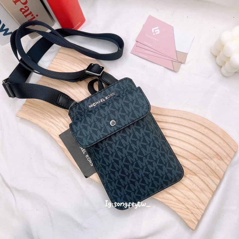 美國代購🇺🇸台灣現貨 Michael Kors｜MK 男款 手機包 斜背包-細節圖2