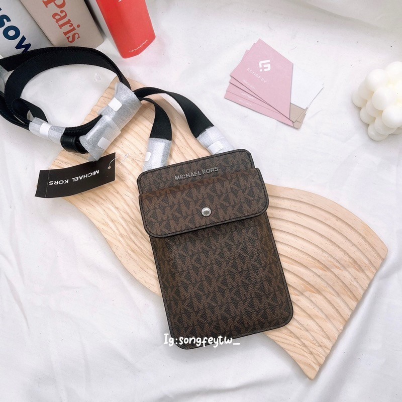 美國代購🇺🇸台灣現貨 Michael Kors｜MK 男款 手機包 斜背包-細節圖7