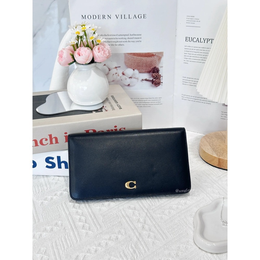 美國代購🇺🇸台灣現貨 Coach 專櫃款 對開兩折薄長夾-細節圖2