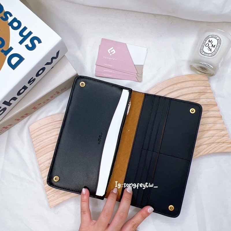 美國代購🇺🇸台灣現貨 Coach 專櫃款 對開兩折薄長夾-細節圖3