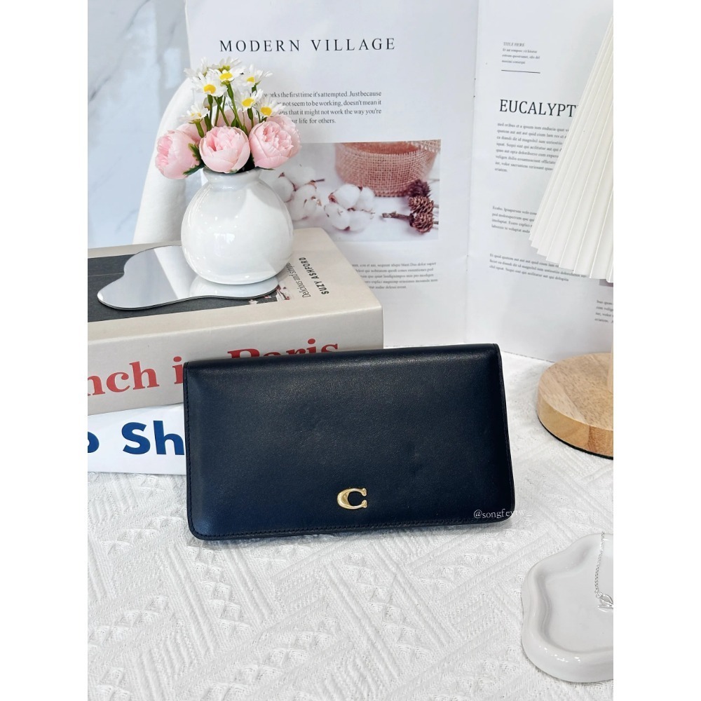 美國代購🇺🇸台灣現貨 Coach 專櫃款 對開兩折薄長夾-規格圖8