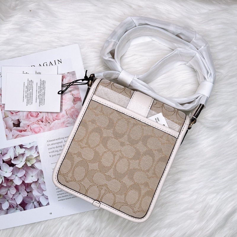 美國代購🇺🇸台灣現貨 Coach 香布蕾小書包 手機包 斜背包-細節圖3