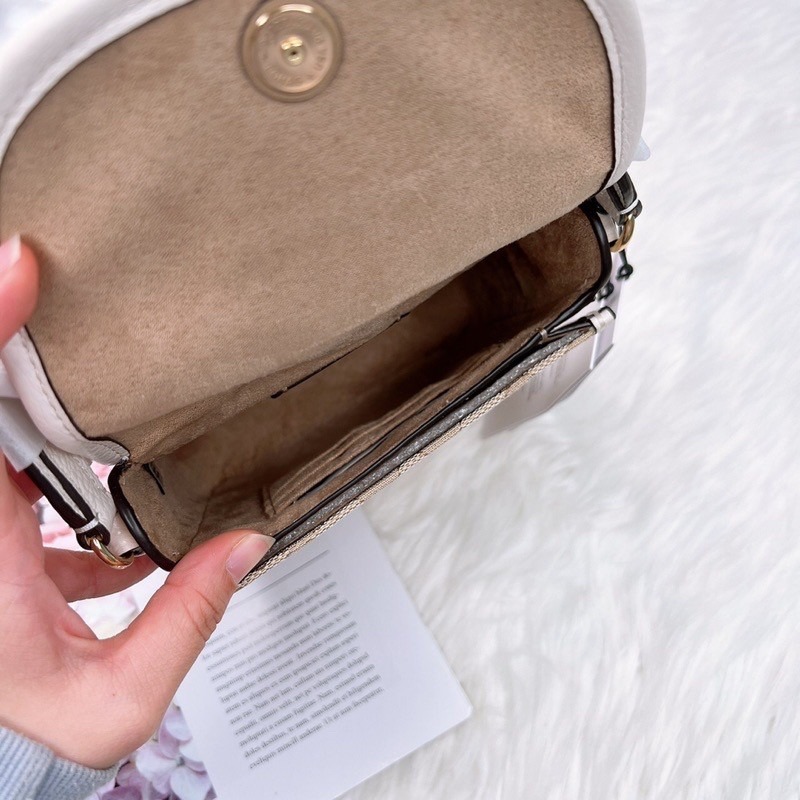 美國代購🇺🇸台灣現貨 Coach 香布蕾小書包 手機包 斜背包-細節圖4