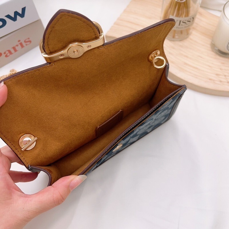 美國代購🇺🇸台灣現貨 Coach 香布蕾 鏈條信封包 手機包 晚宴包-細節圖4