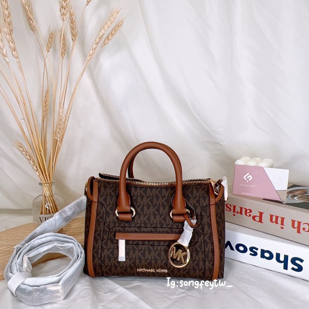 美國代購🇺🇸台灣現貨 MK 專櫃款機車包 手提斜背包-細節圖7