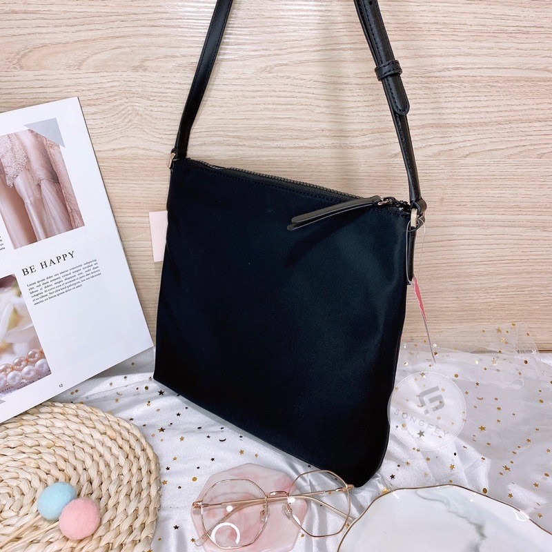 美國代購  台灣現貨 kate spade 尼龍側扁包 斜背包-細節圖2