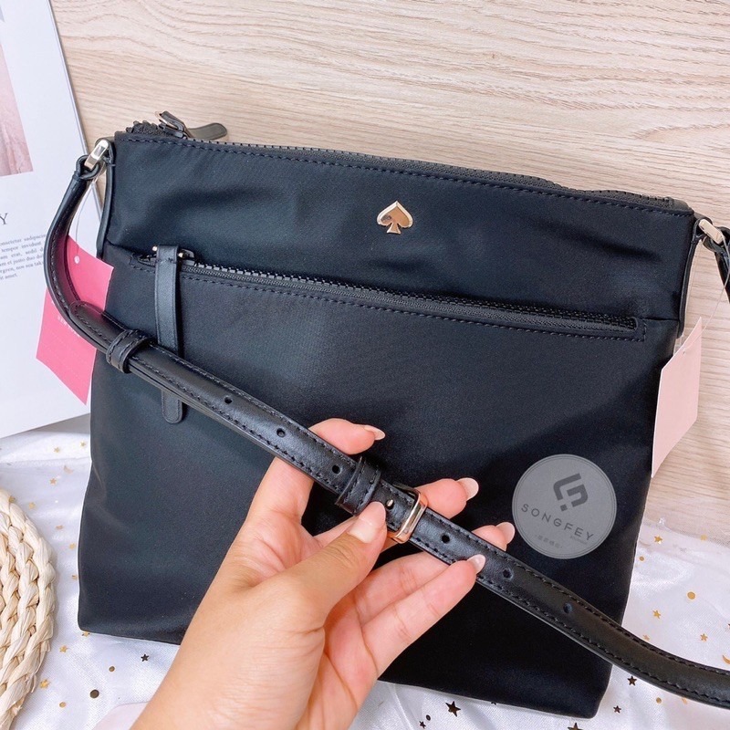 美國代購  台灣現貨 kate spade 尼龍側扁包 斜背包-細節圖4