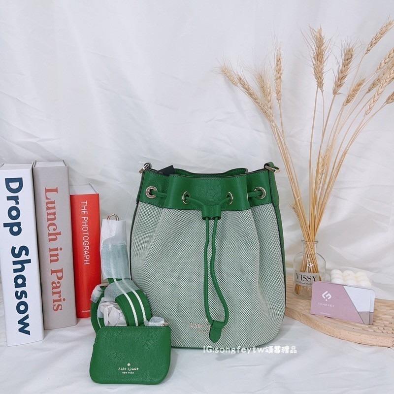 美國代購🇺🇸台灣現貨 Kate spade  1+1 水桶包 斜背包 大款-細節圖2