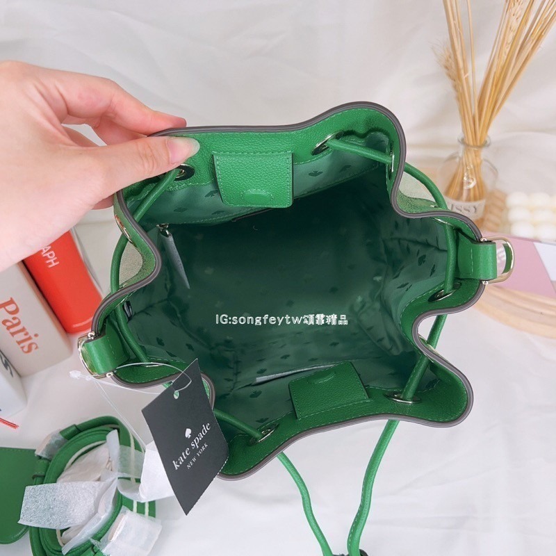 美國代購🇺🇸台灣現貨 Kate spade｜KS 大款 1+1 抽繩水桶包 斜背包 大款-細節圖3