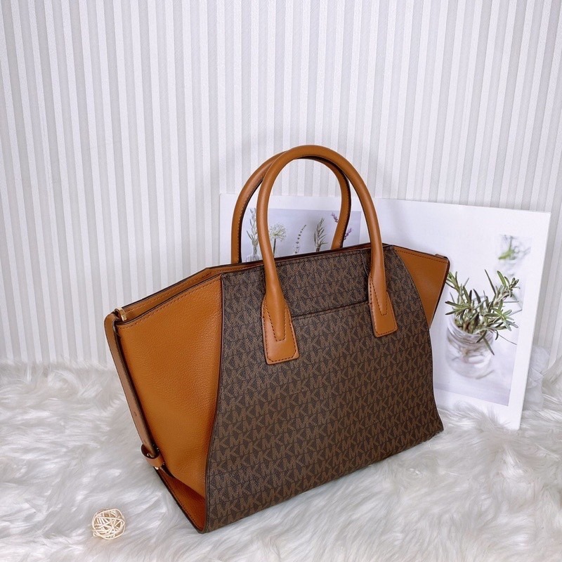 美國代購 台灣現貨 MK 大款 水餃包 耳朵包 手提包 斜背包-細節圖2