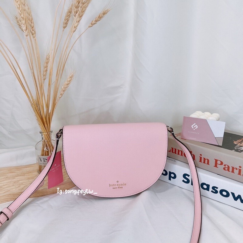 美國代購🇺🇸台灣現貨 Kate spade 掀蓋馬鞍包 斜背包-細節圖2
