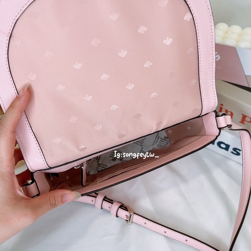 美國代購🇺🇸台灣現貨 Kate spade 掀蓋馬鞍包 斜背包-細節圖4