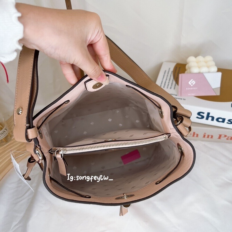 美國代購🇺🇸台灣現貨 Kate spade 兩用水桶包 大款水桶包 肩背包 斜背包-細節圖2